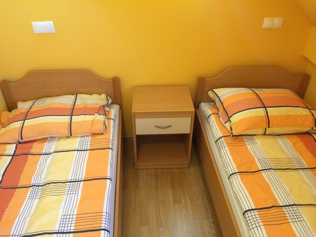 Hotel Tourist Farm Pacnik Resnik Esterno foto